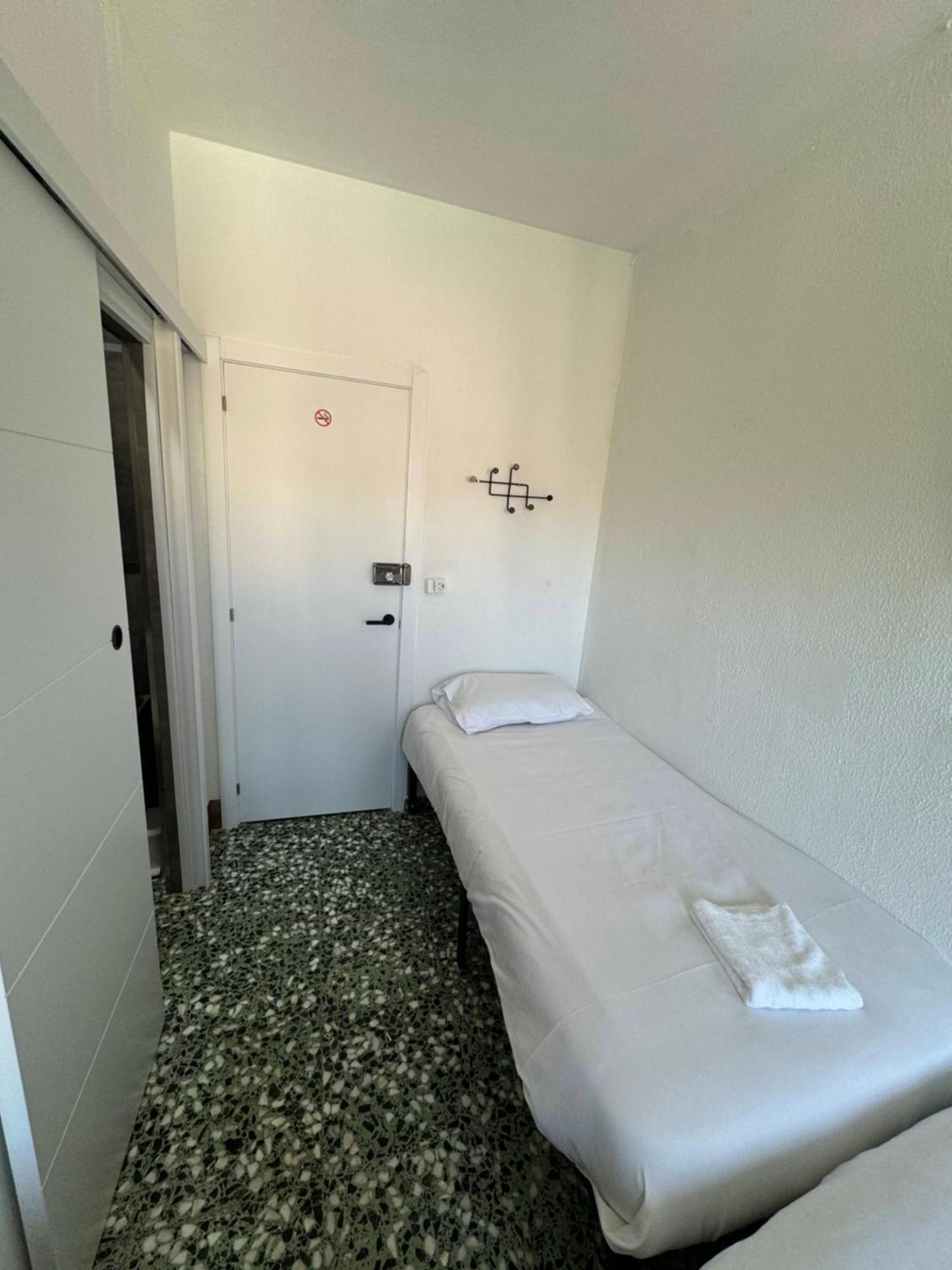 Pension Rioka Кальпе Экстерьер фото