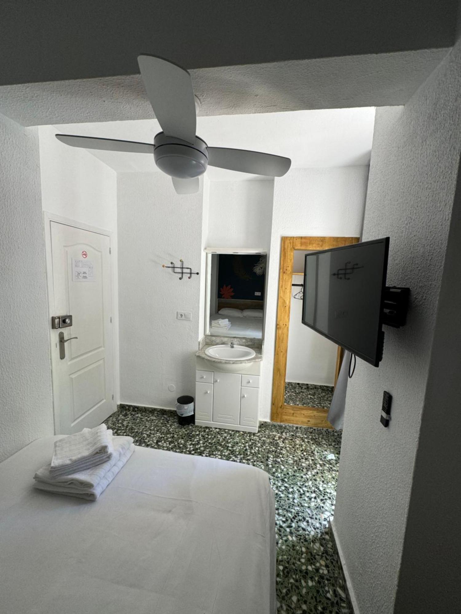 Pension Rioka Кальпе Экстерьер фото