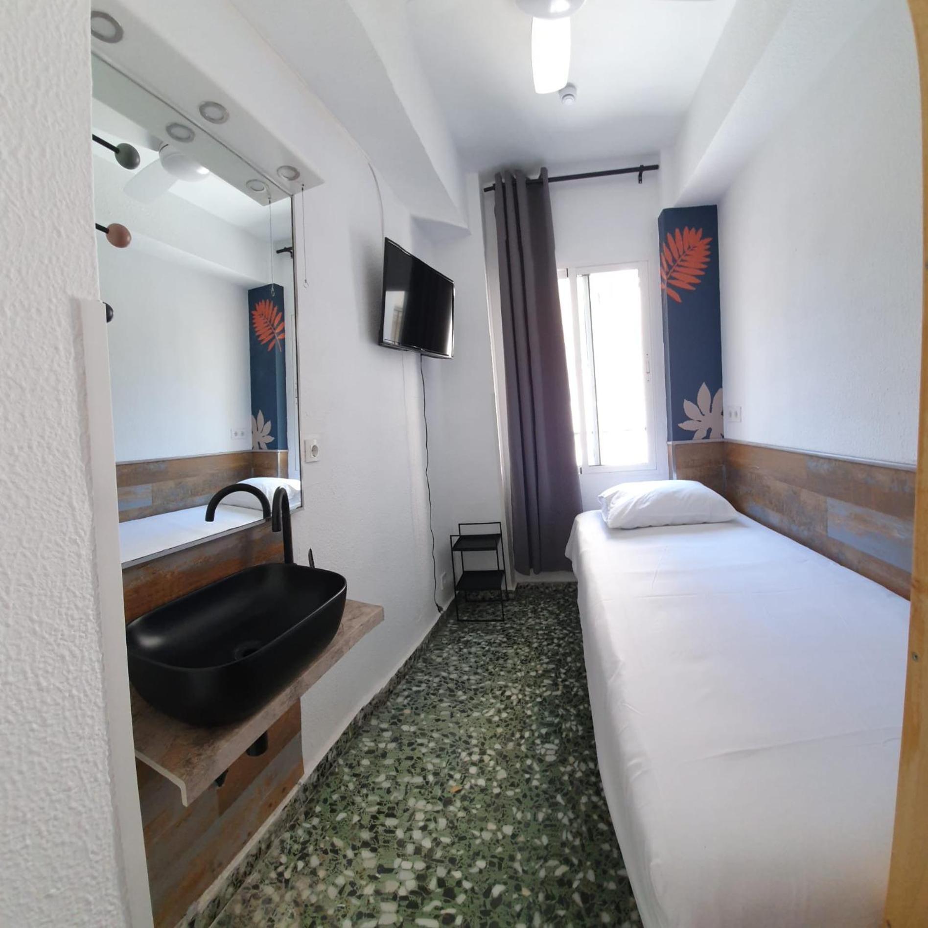 Pension Rioka Кальпе Экстерьер фото